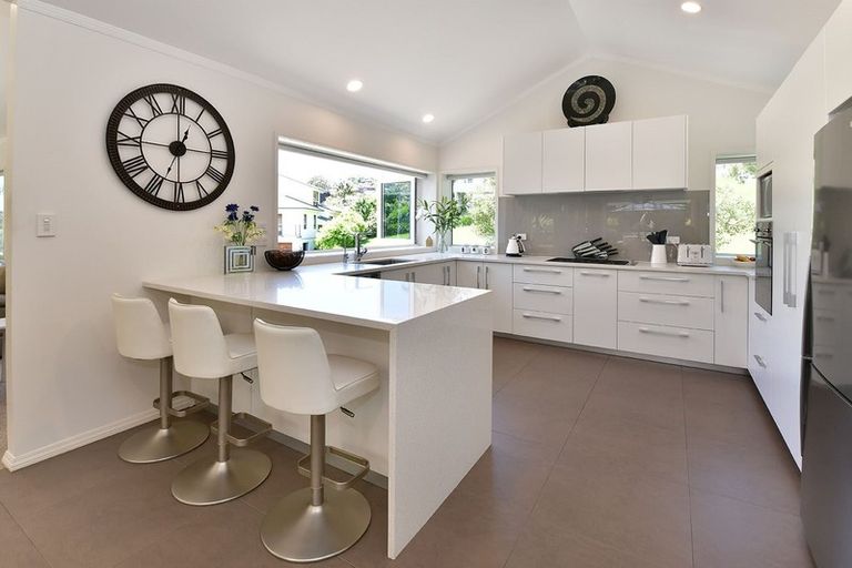Photo of property in 20 Whale Cove, Stanmore Bay, Whangaparaoa, 0932