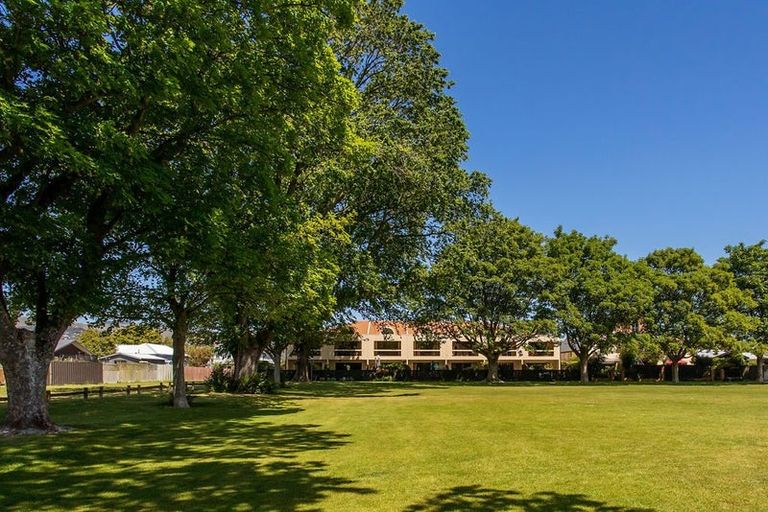 Photo of property in 7/17 Devon Street, Sydenham, Christchurch, 8023