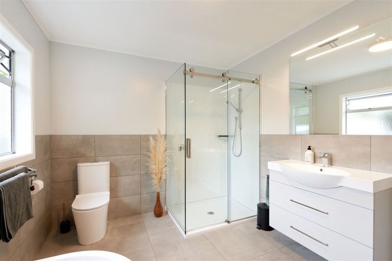 Photo of property in 61 Guppy Road, Greenmeadows, Napier, 4112