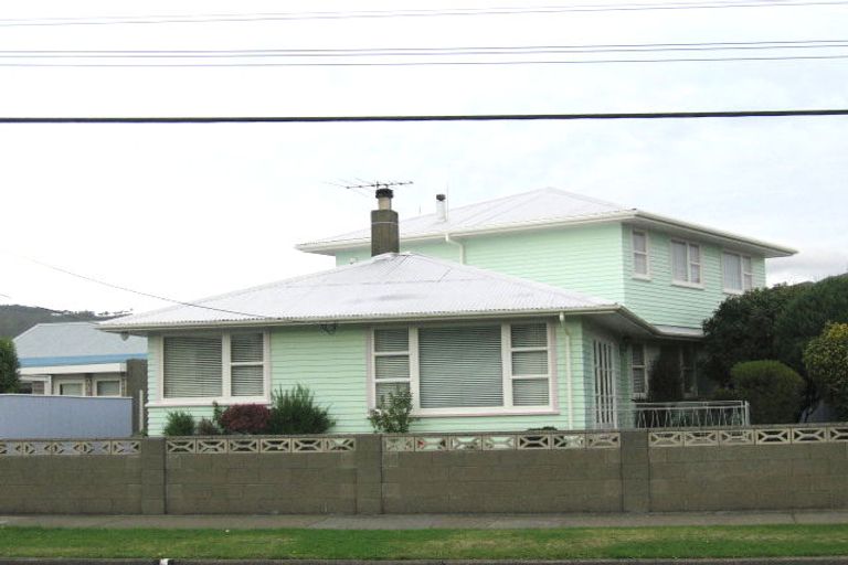 Photo of property in 186 Taita Drive, Avalon, Lower Hutt, 5011