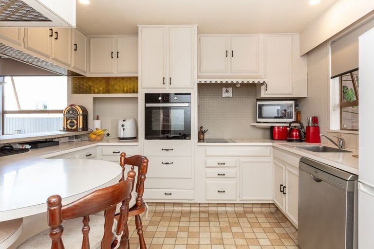 Photo of property in 27 Morse Street, Marewa, Napier, 4110