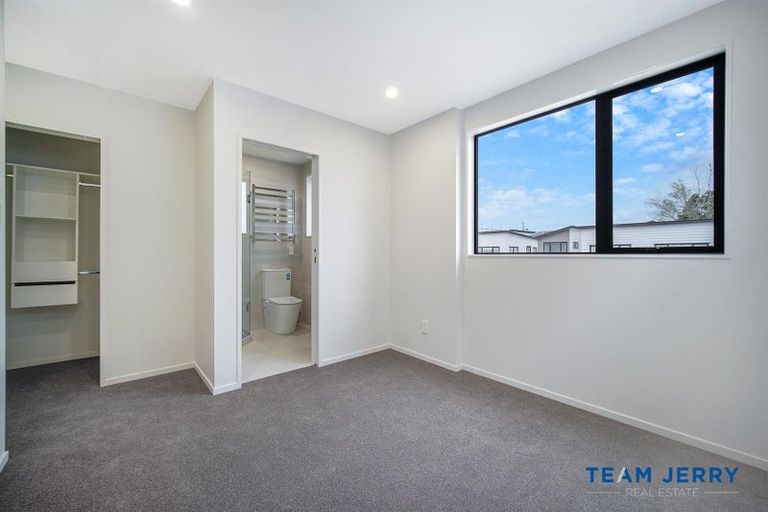 Photo of property in 65 Survila Street, Papakura, 2110