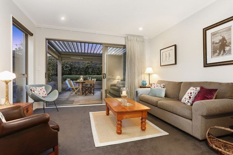 Photo of property in 4 Bomb Point Drive, Hobsonville, Auckland, 0616