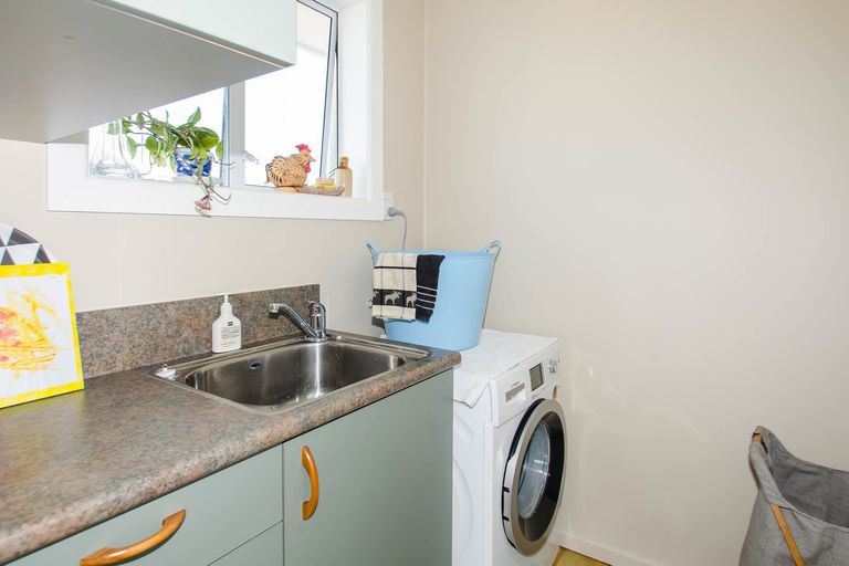 Photo of property in 17 Duff Place, Mosgiel, 9024