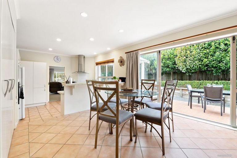 Photo of property in 17 Cascaden Road, Gulf Harbour, Whangaparaoa, 0930
