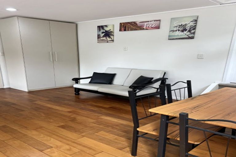 Photo of property in 173a Mokoia Road, Birkenhead, Auckland, 0626