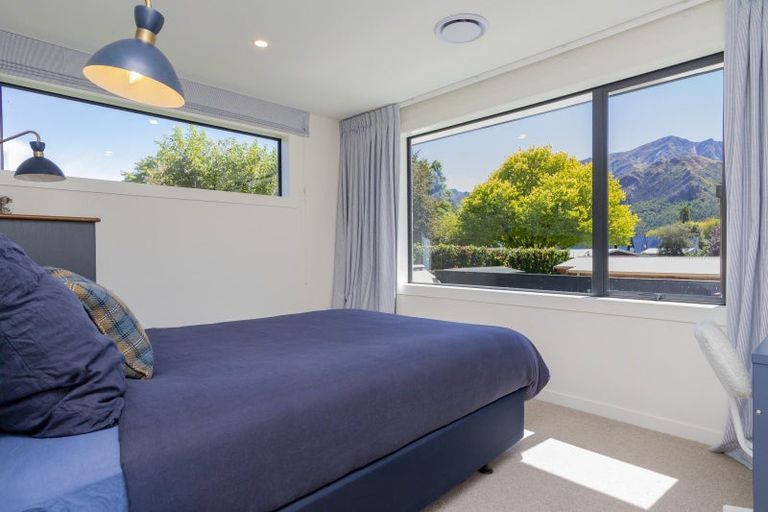 Photo of property in 2 Jenkins Place, Arrowtown, 9302