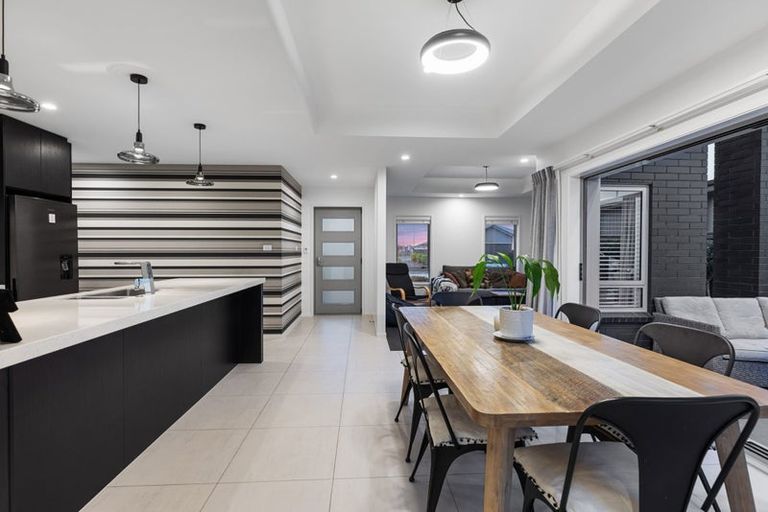 Photo of property in 3 Farrier Street, Papamoa, 3118