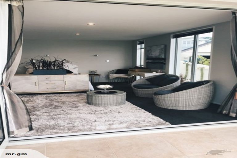 Photo of property in 2 Gazelle Lane, Redcliffs, Christchurch, 8081