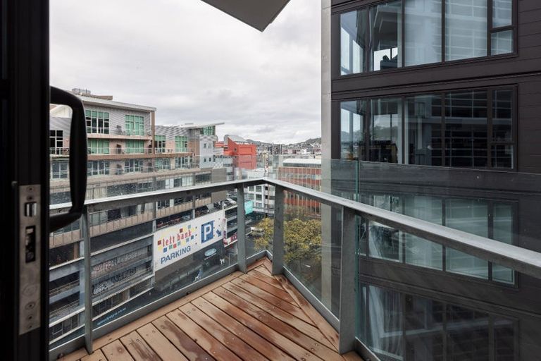 Photo of property in Pinnacle Apartments, E803/160 Victoria Street, Te Aro, Wellington, 6011