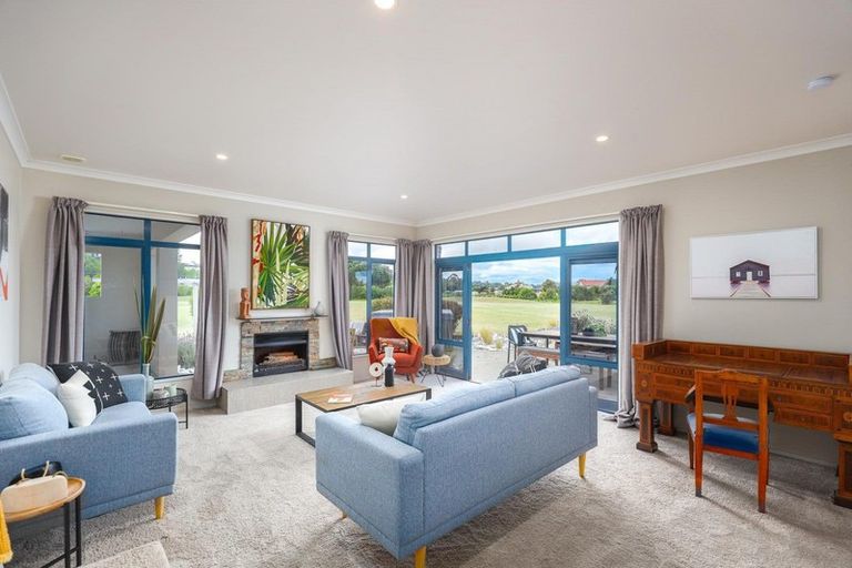 Photo of property in 32 Broadsea Avenue, Ruby Bay, Mapua, 7005