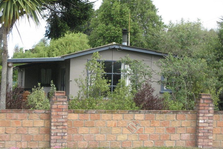 Photo of property in 35 Queens Avenue, Waikuku Beach, 7402