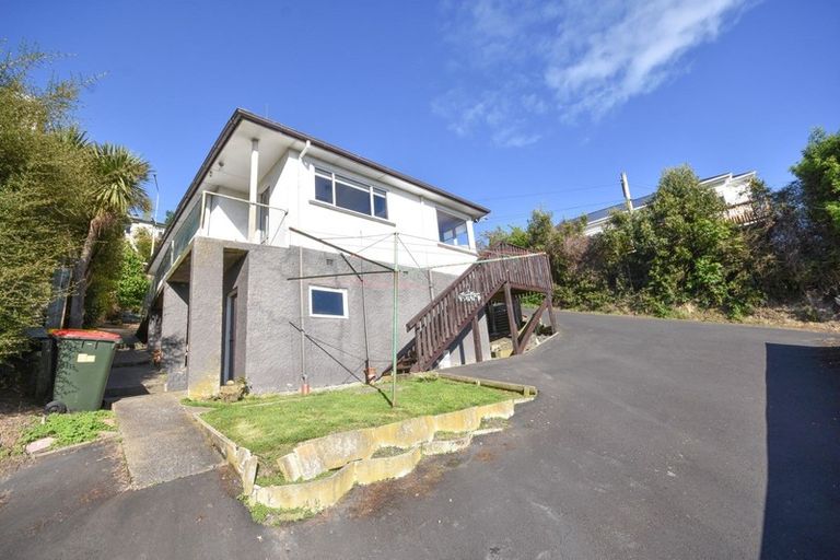 Photo of property in 37 Easther Crescent, Kew, Dunedin, 9012