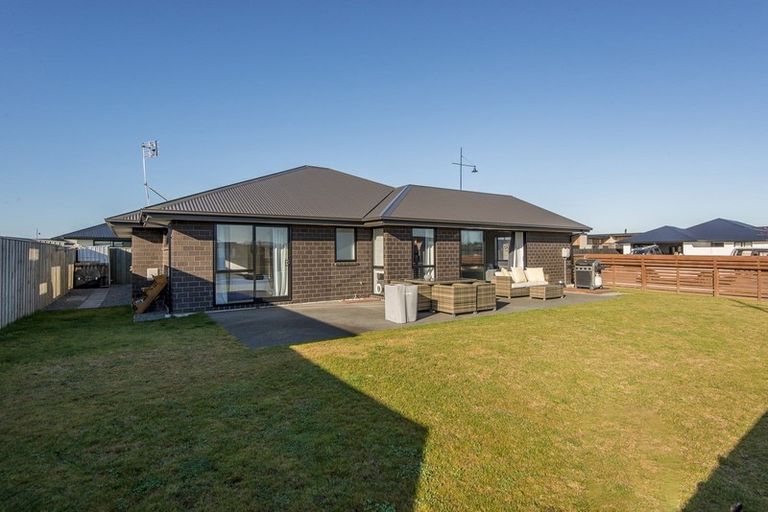 Photo of property in 69 Tiritiri Moana Drive, Pegasus, 7612