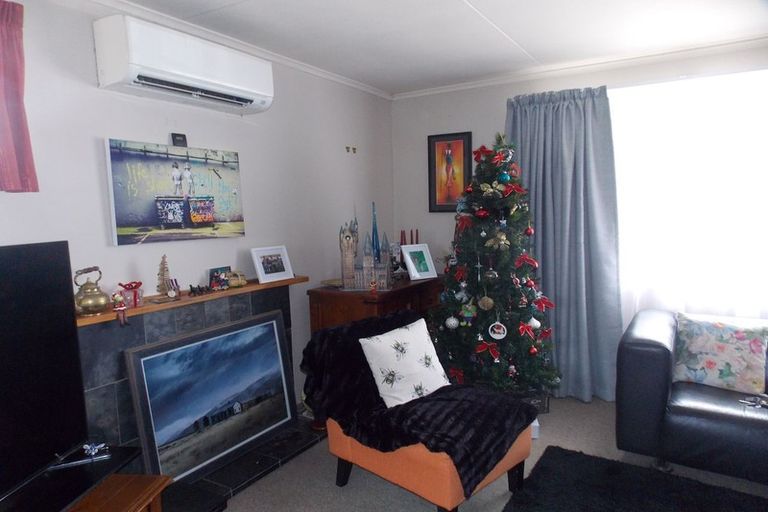 Photo of property in 3 Denbigh Place, Awapuni, Palmerston North, 4412