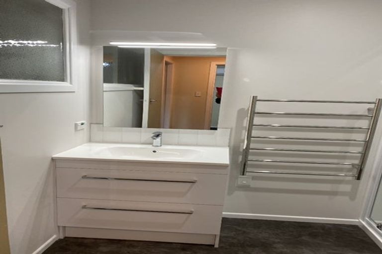 Photo of property in 8 Mira Grove, Paekakariki, 5034