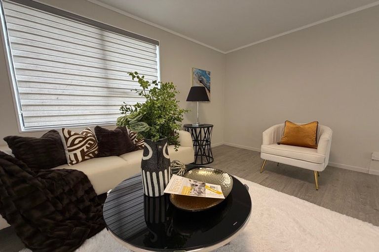 Photo of property in 8 Jodie Place, Flat Bush, Auckland, 2023
