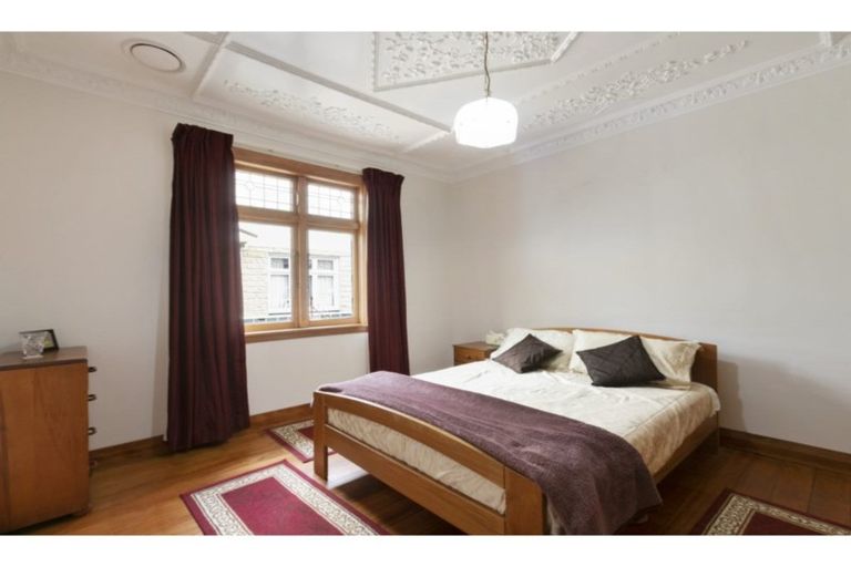 Photo of property in 22 Burnside Street, Waterloo, Lower Hutt, 5011