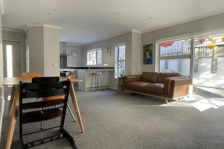 Photo of property in 40b Owen Street, Newtown, Wellington, 6021