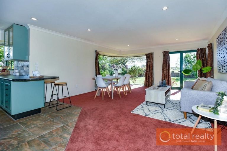 Photo of property in 28 Riverton Terrace, Halswell, Christchurch, 8025