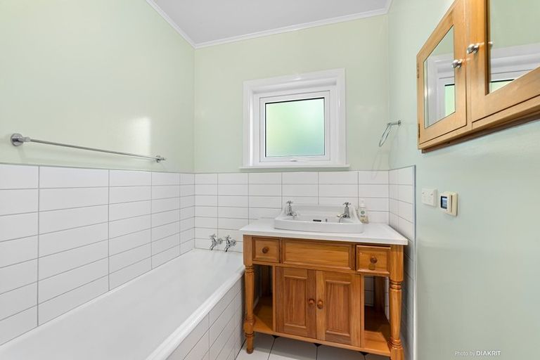 Photo of property in 24 Hurman Street, Karori, Wellington, 6012