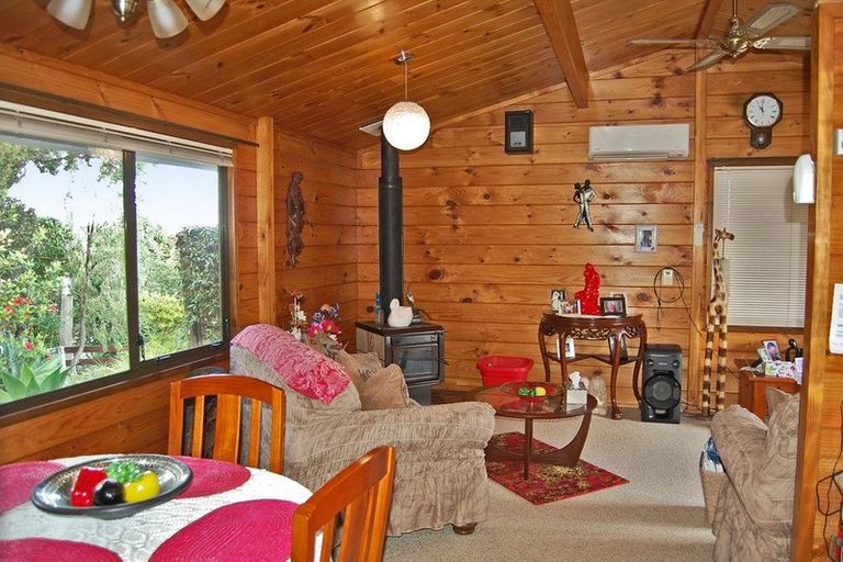 Photo of property in 1870 State Highway 1, Kaiwaka, 0573