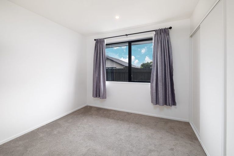 Photo of property in 33 Miromiro Street, Broomfield, Christchurch, 8042