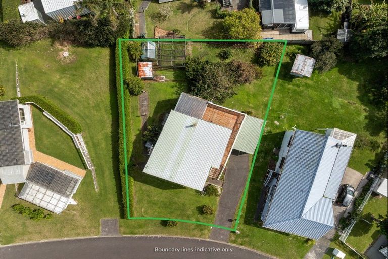 Photo of property in 104 Titiro Place, Onemana, Whangamata, 3691