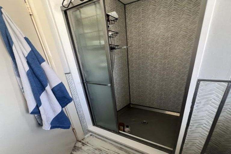 Photo of property in 102 Effingham Street, North New Brighton, Christchurch, 8083