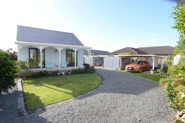 Photo of property in 33 Shoemaker Road, Waipu, 0510