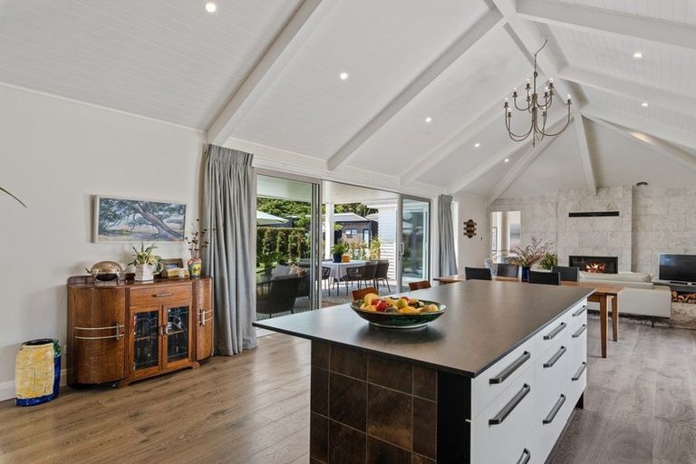 Photo of property in 8 Awanui Crescent, Matakana, Warkworth, 0985