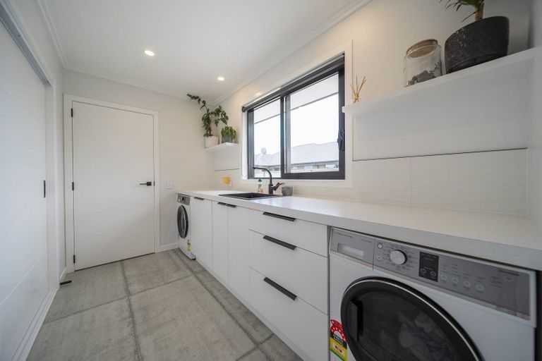 Photo of property in 10 Orbell Crescent, Te Anau, 9679