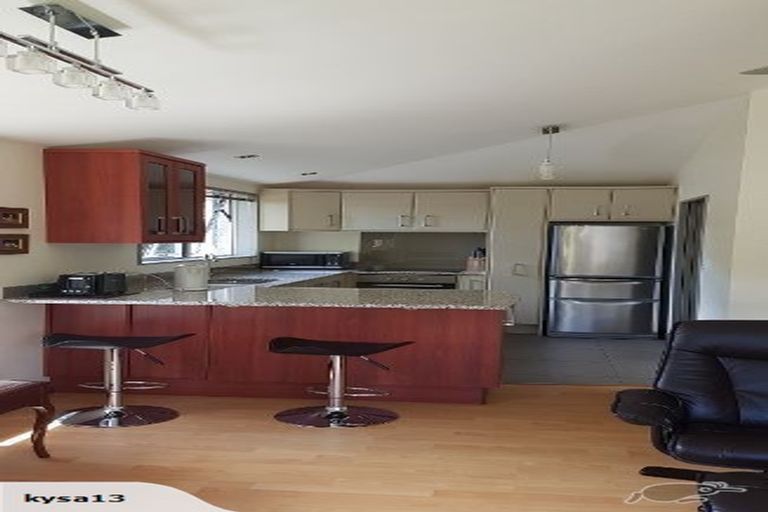 Photo of property in 98a Normandale Road, Normandale, Lower Hutt, 5010