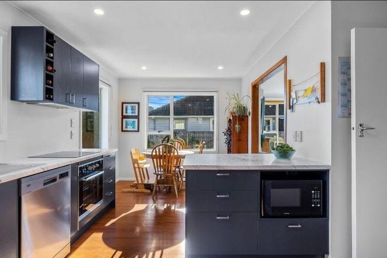 Photo of property in 37 Niagara Street, Wainoni, Christchurch, 8061