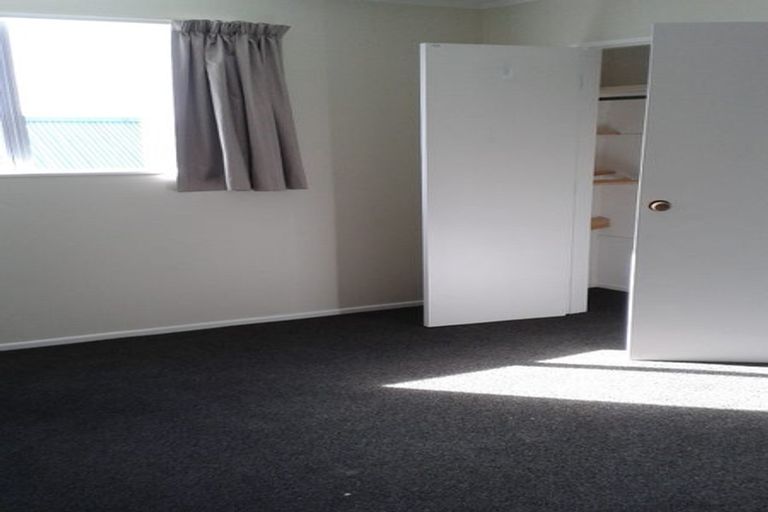 Photo of property in 90 Cunliffe Street, Churton Park, Wellington, 6037