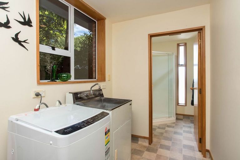 Photo of property in 1 Merton Place, Bryndwr, Christchurch, 8053