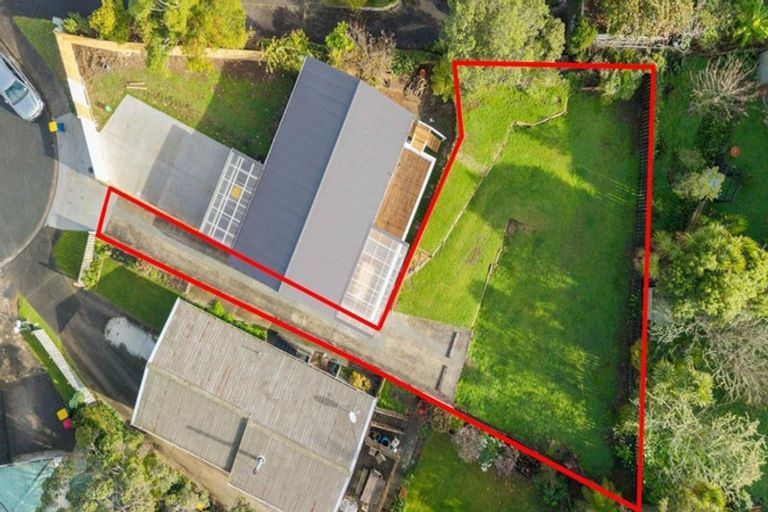 Photo of property in 8a Surat Place, Glen Eden, Auckland, 0602