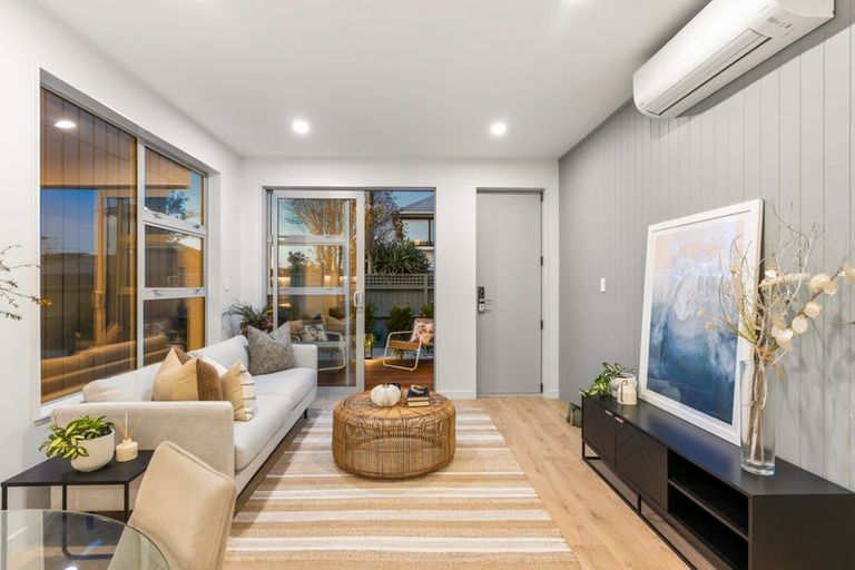 Photo of property in 3 Trafalgar Road, Milford, Auckland, 0620