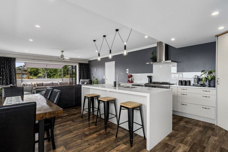 Photo of property in 140 Bellevue Road, Brookfield, Tauranga, 3110