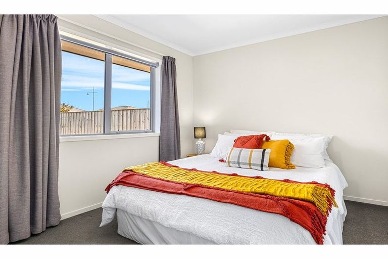 Photo of property in 17 Pakohe Street, Pegasus, 7612