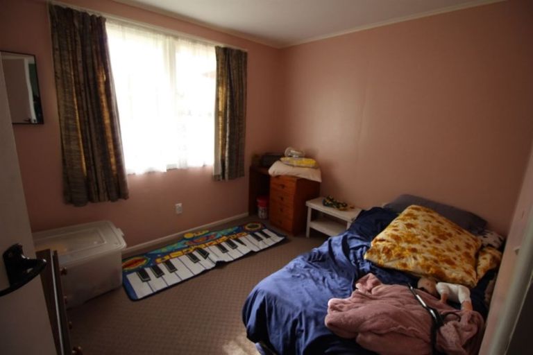 Photo of property in 2 Pateke Place, Tokoroa, 3420