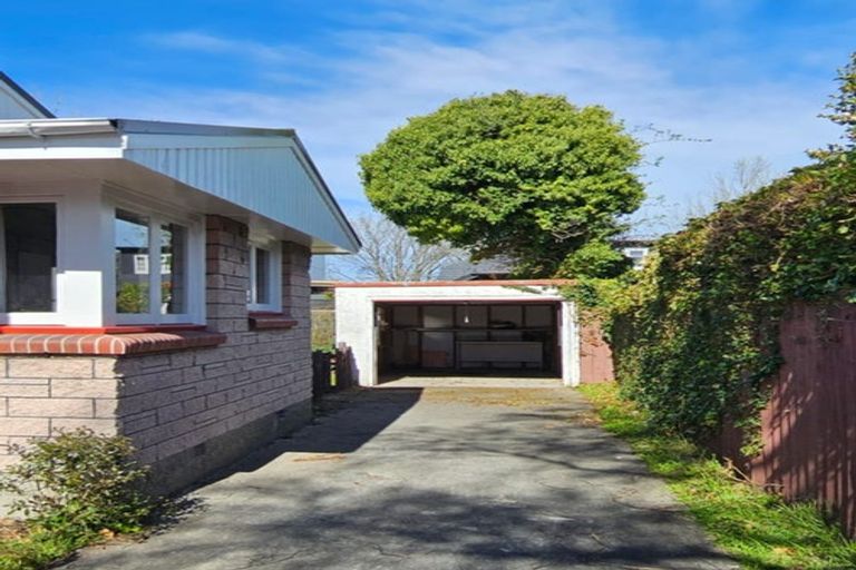 Photo of property in 2/22 Hanrahan Street, Upper Riccarton, Christchurch, 8041