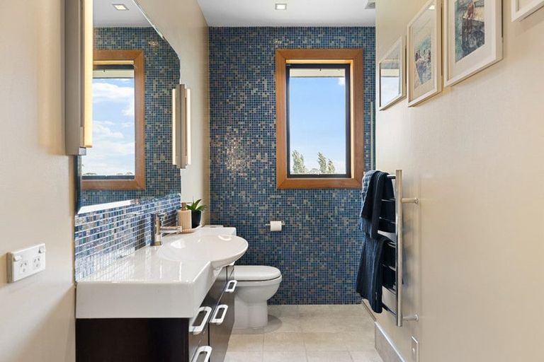 Photo of property in 893 Cashmere Road, Halswell, Christchurch, 8025