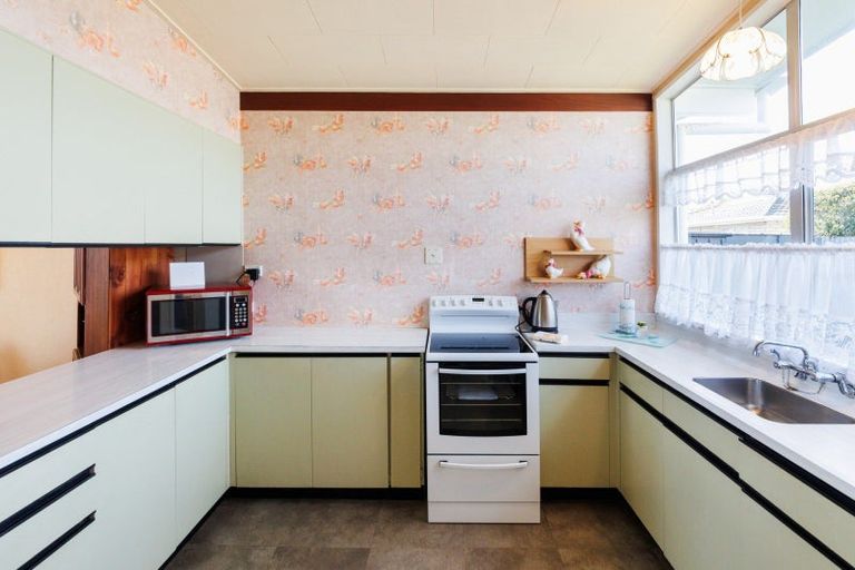 Photo of property in 3 Moyne Avenue, Milson, Palmerston North, 4414