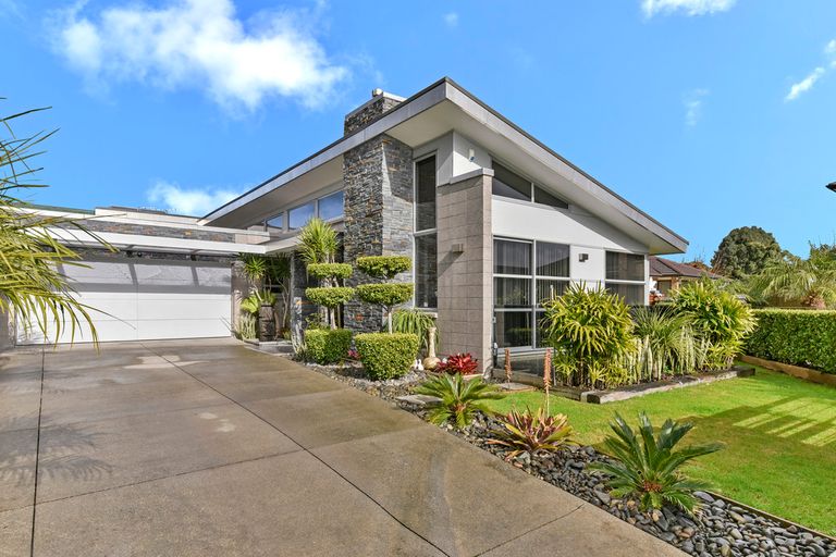 Photo of property in 12 Matuhi Grove, Papatoetoe, Auckland, 2025
