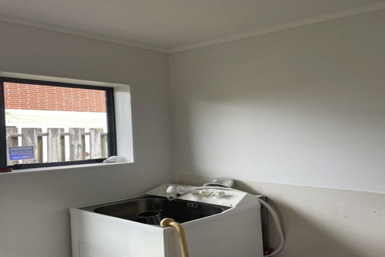 Photo of property in 2/51a Browns Road, Manurewa, Auckland, 2102