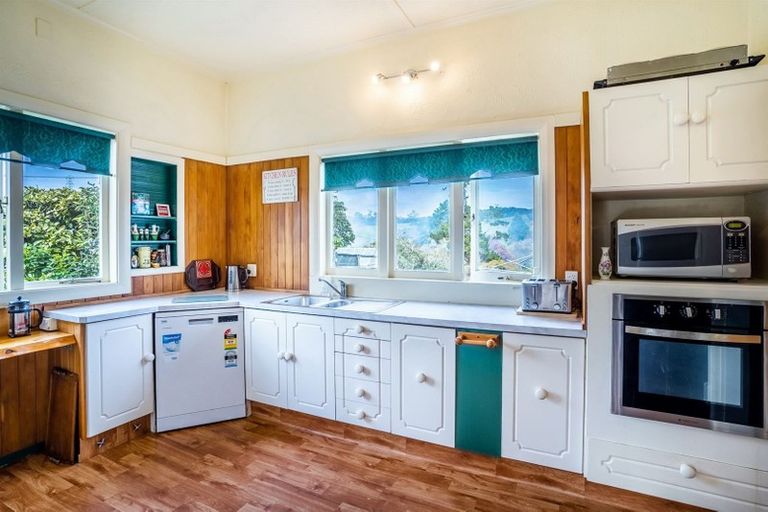 Photo of property in 124 Kanohi Road, Kaukapakapa, 0873