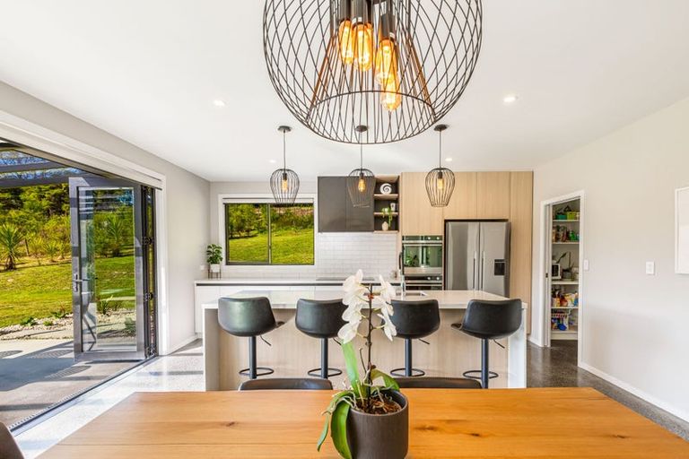 Photo of property in 224 Birdwood Road, Massey, Auckland, 0614