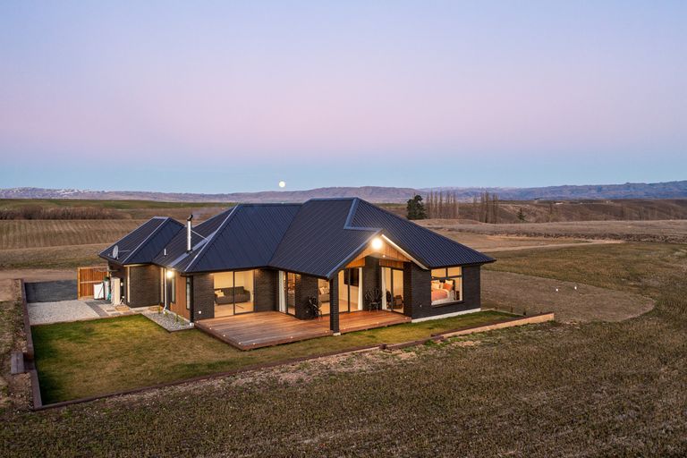 Photo of property in 355 Golden Road, Springvale, Alexandra, 9393