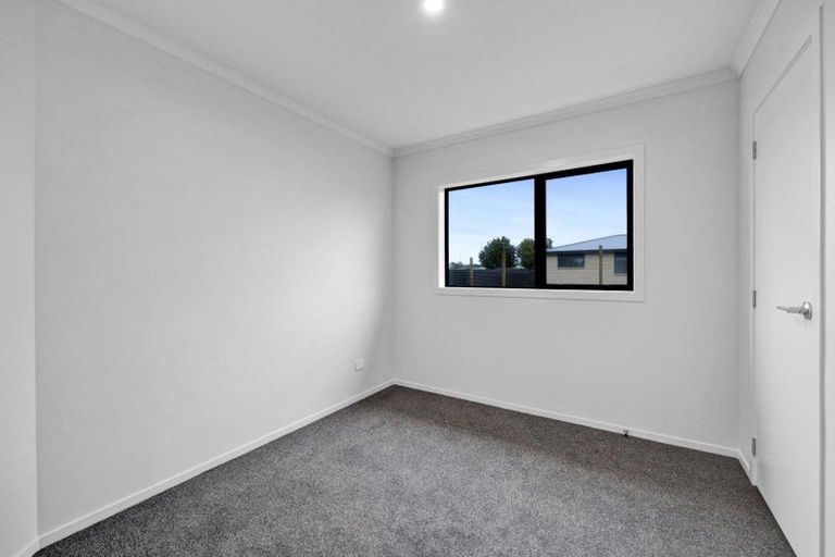 Photo of property in 2 Chute Street, Normanby, Hawera, 4614